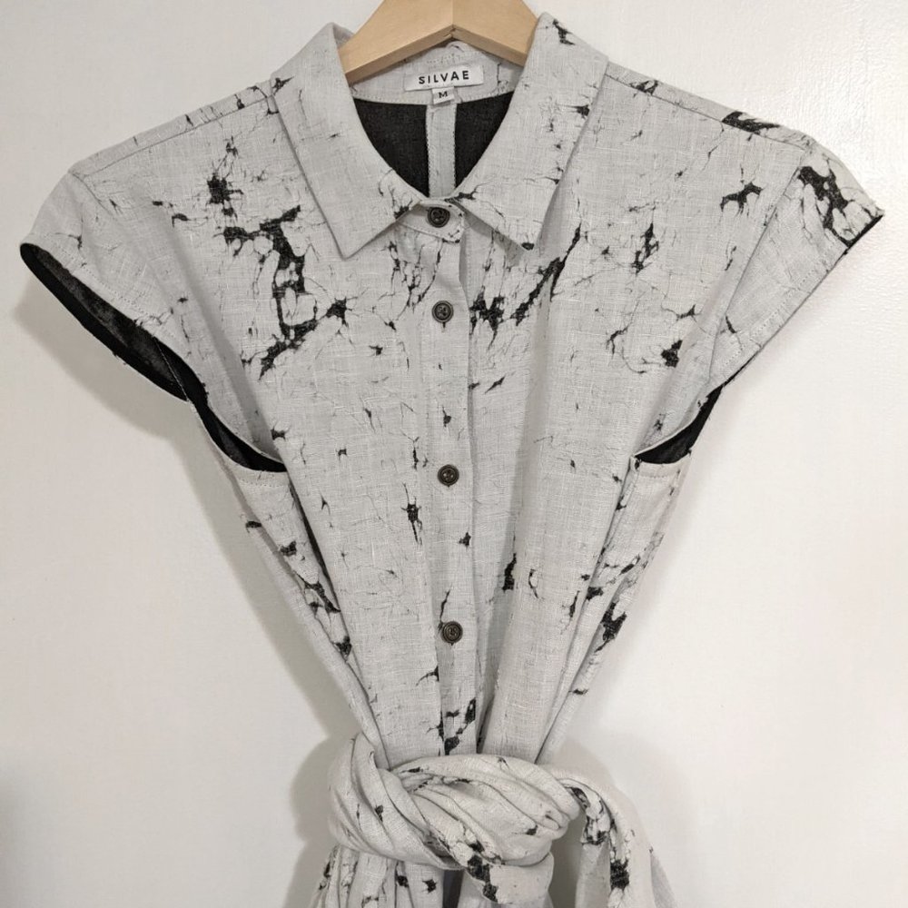 Ofelia dress in distressed linen by Silvae Medium